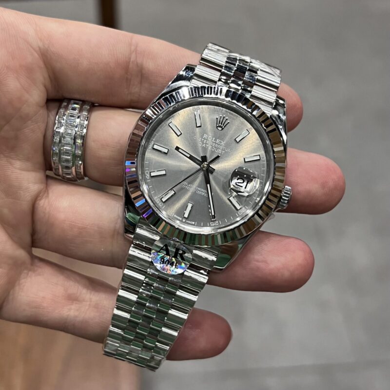 Đồng hồ Rolex DAteJust AR Factory 126300 Mặt Xám Cọc dạ Quang