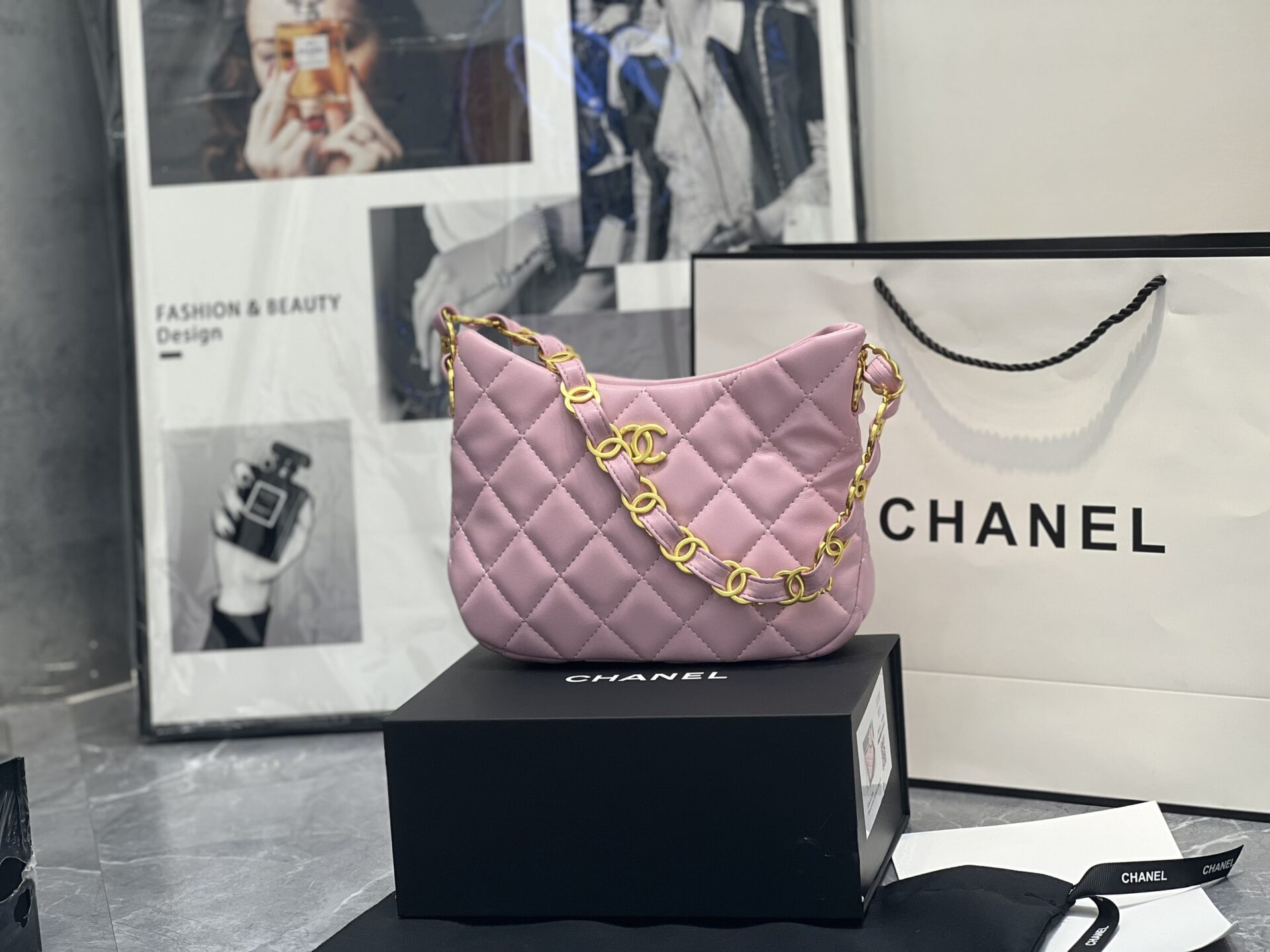 Túi Chanel 22 Shopping hồng logo vàng da bê 38cm best quality