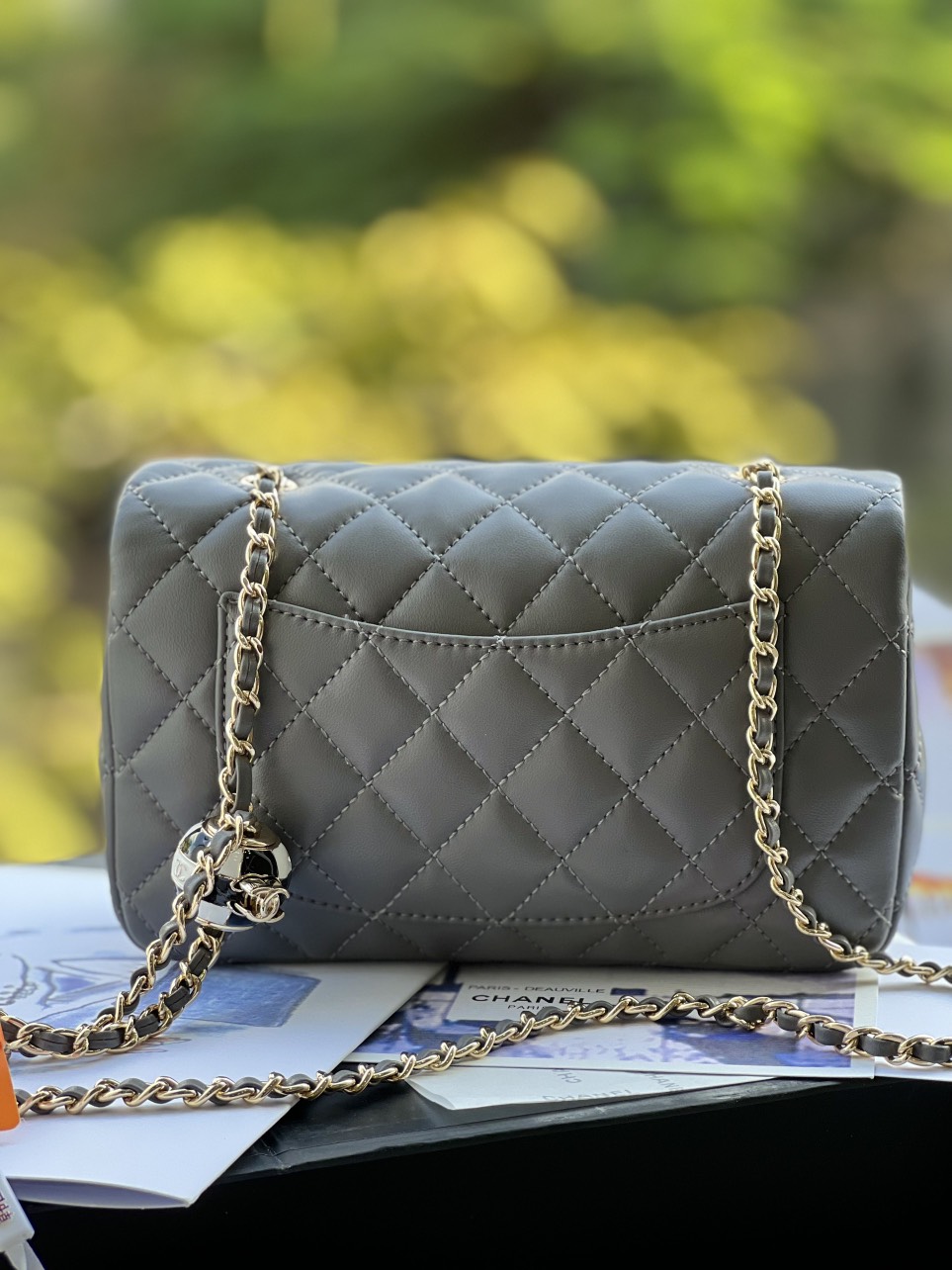 Túi Chanel Quả Cầu Size 22 Màu Đen  Vy Luxury