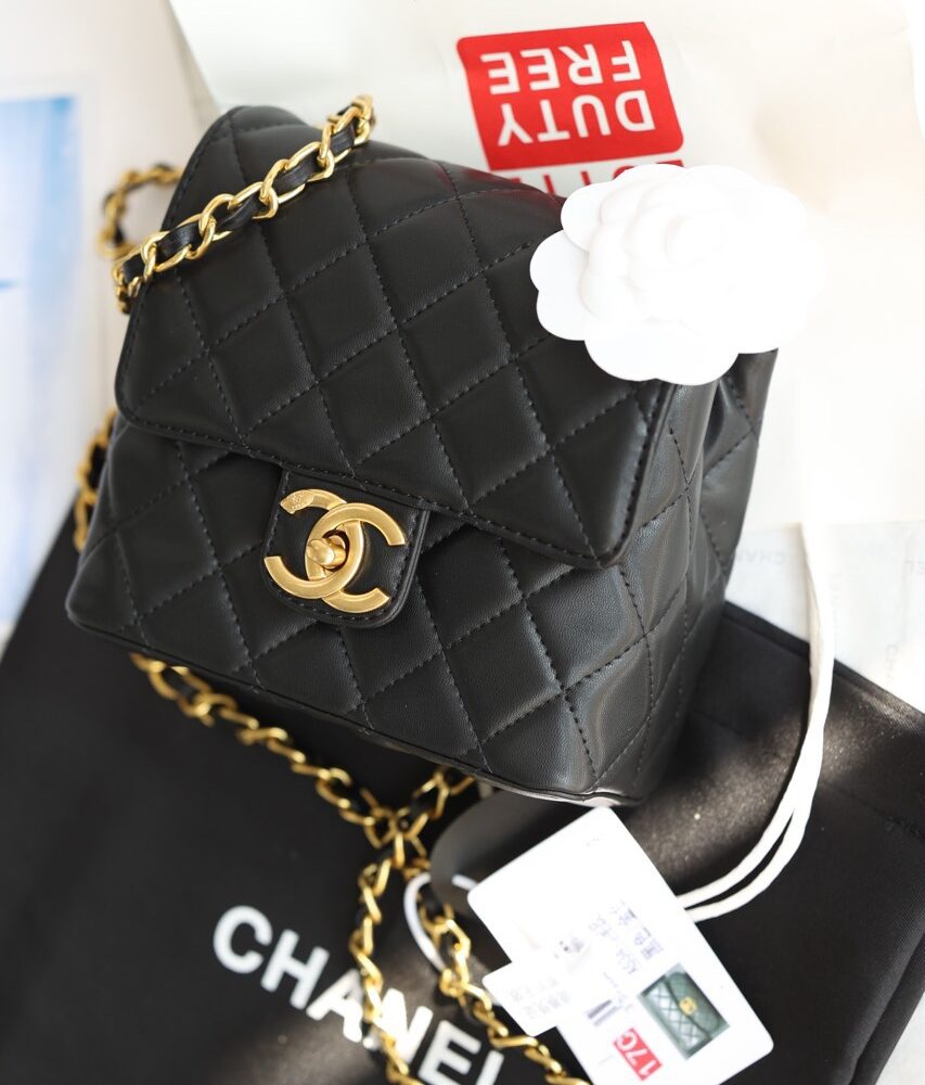 Chanel liệu có đang sai lầm ở mảng thời trang khi liên tiếp tăng giá bán