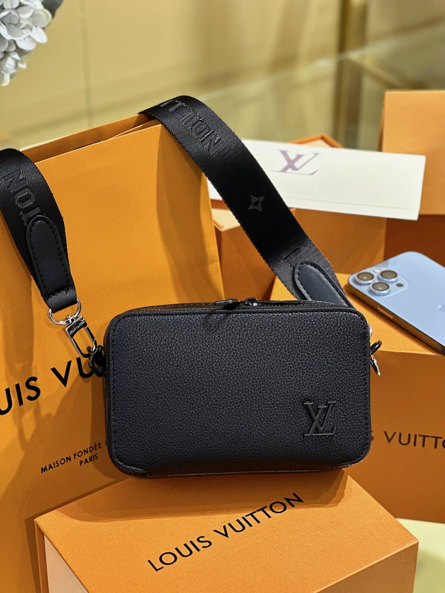 Louis Vuitton Alpha wearable wallet bag in blue and graphite damier   DOWNTOWN UPTOWN Genève