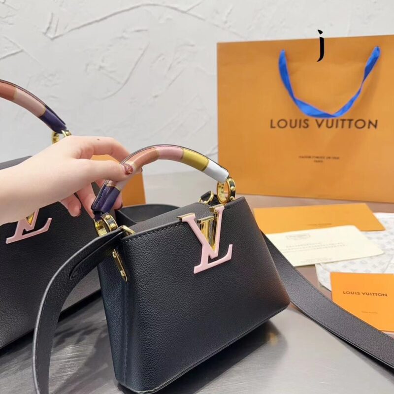 TÚI XÁCH LV LOUIS VUITTON CAPUCINES HANDLE BAG SUPER MÀU ĐEN