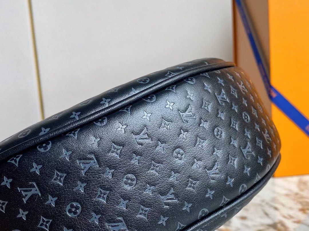 Túi Nữ Louis Vuitton Loop Baguette Bag Red M22594  LUXITY