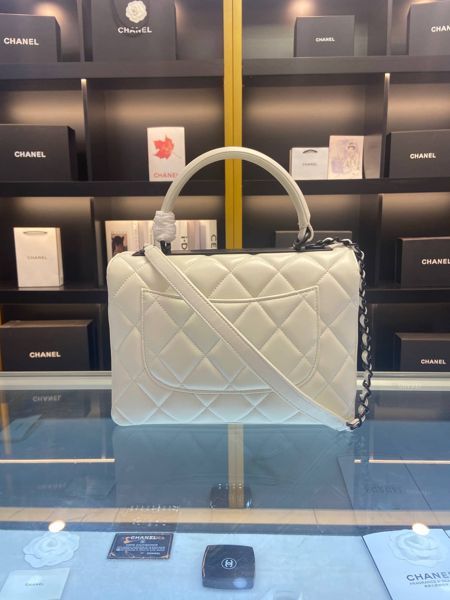 Túi xách Chanel Ohanel siêu cấp da bê màu trắng size 19cm – Túi xách cao  cấp, những mẫu túi siêu cấp, like authentic cực đẹp