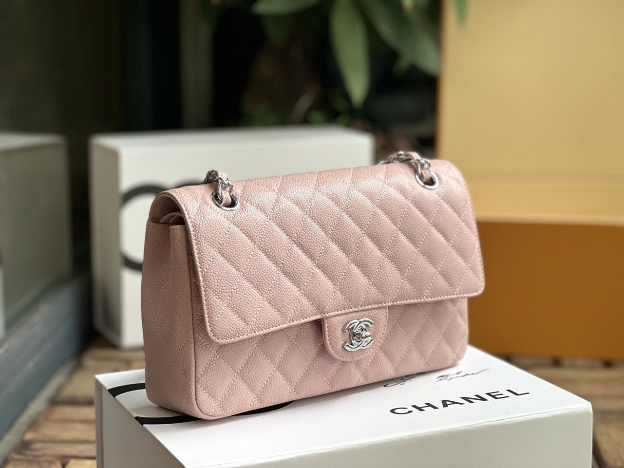 Túi Chanel Classic Medium màu hồng da cừu best quality