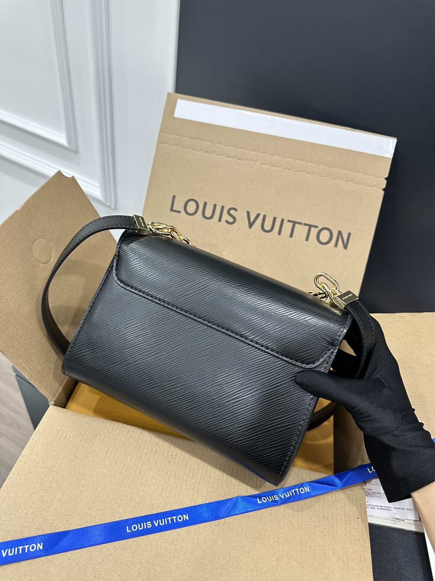 Louis Vuitton Epi Leather An Elegant and Modern Style  LOUIS VUITTON 