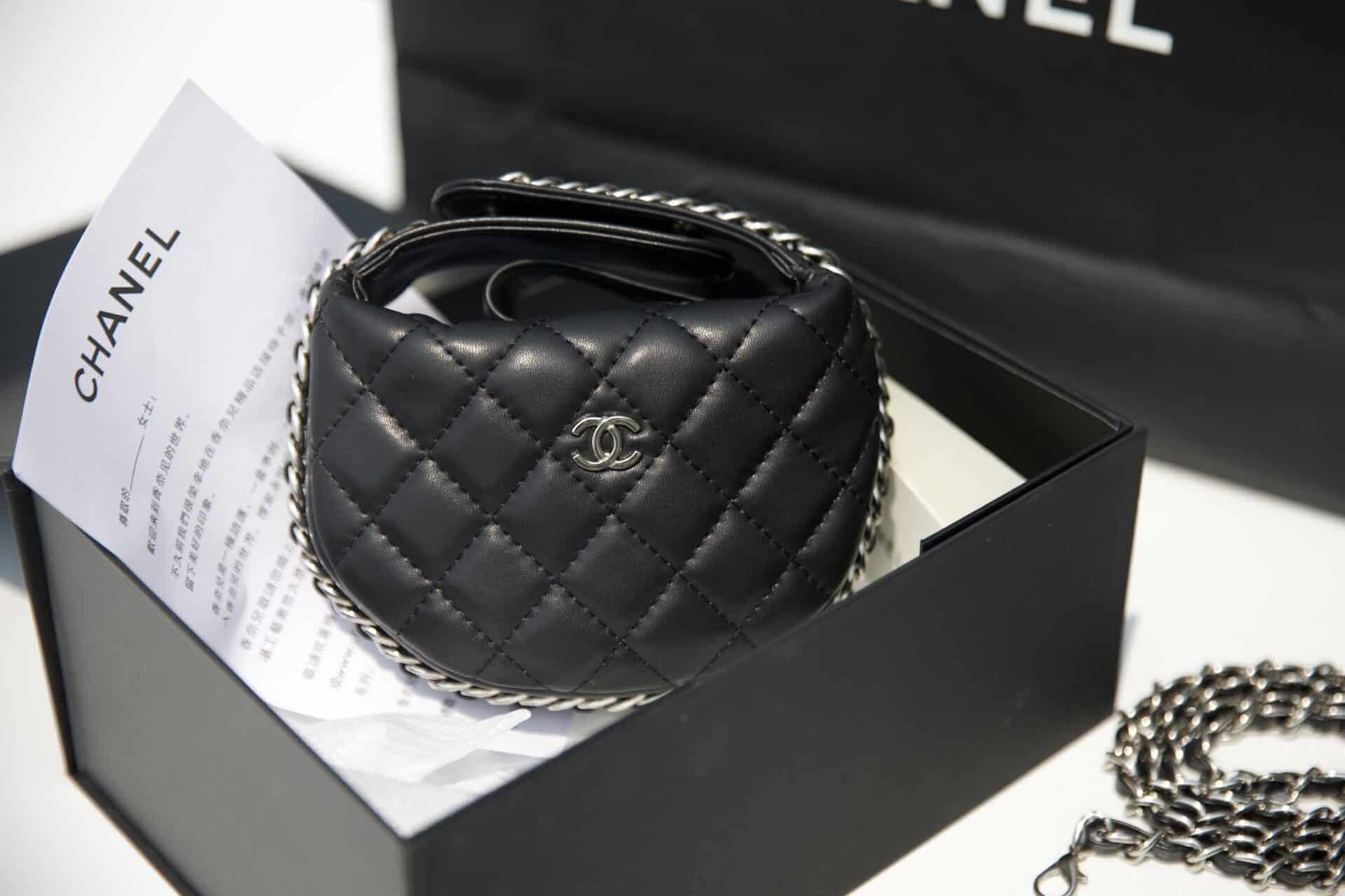 Classic mini pouch  Lambskin  silvertone metal black  Fashion  CHANEL   Mini pouches Small leather goods Classic mini