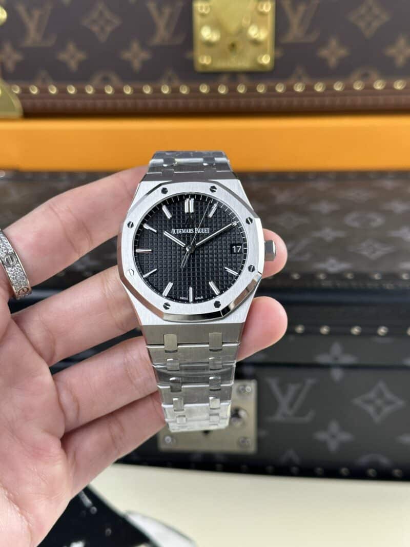 ĐỒNG HỒ AUDEMARS PIGUET ROYAL OAK 15500ST MẶT SỐ ĐEN